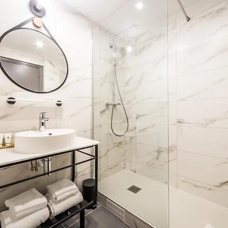Western Le Relais Du Vigneron 3* וורטי