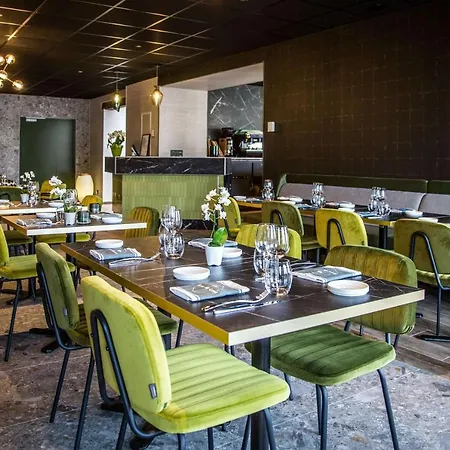 Western Le Relais Du Vigneron וורטי