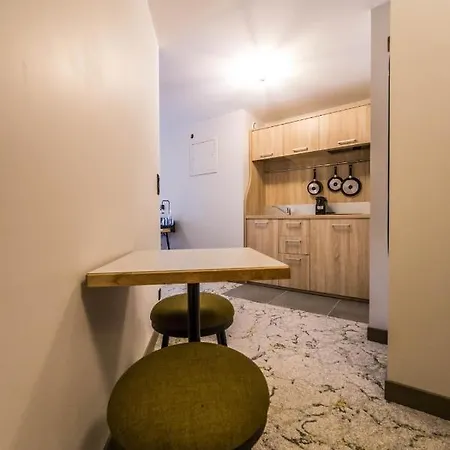 מלון Western Le Relais Du Vigneron 3*