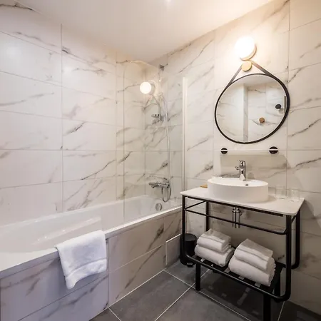 מלון Western Le Relais Du Vigneron 3*