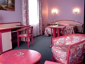 Western Le Relais Du Vigneron فندق
