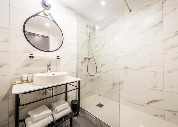 Western Le Relais Du Vigneron 3* וורטי