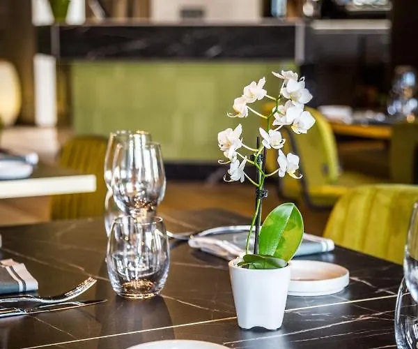 Western Le Relais Du Vigneron 3* Blancs-Coteaux