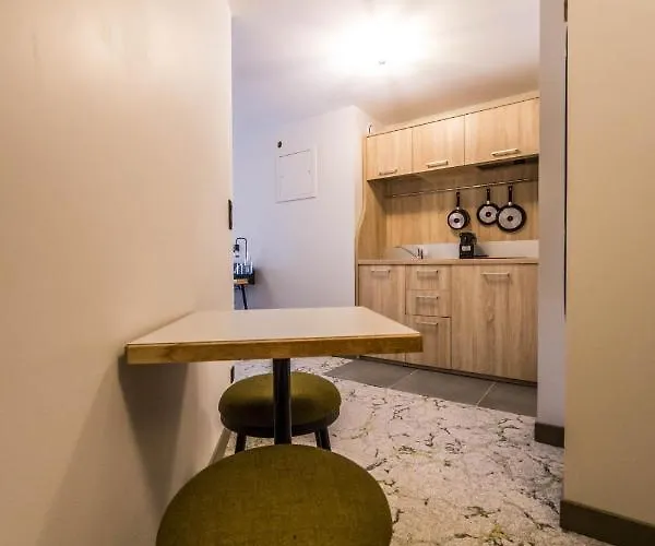 מלון Western Le Relais Du Vigneron 3*