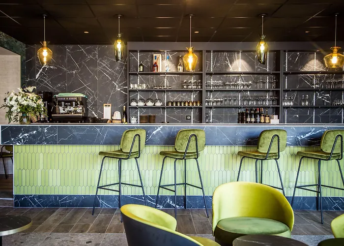 Western Le Relais Du Vigneron 3* Blancs-Coteaux