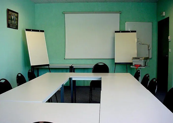 Western Le Relais Du Vigneron מלון וורטי